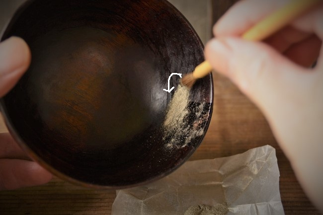 木のお皿の金継ぎ修理のやり方