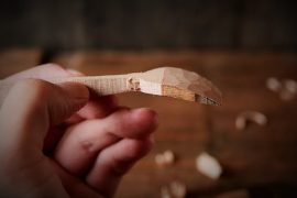 木材でスッカラ風のスプーンの作り方